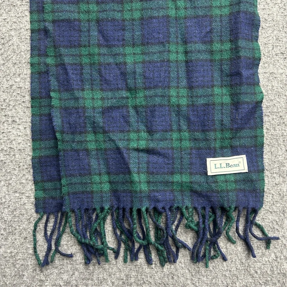 LL Bean Italian Wool Blend Plaid Scarf Fringe Trim Navy Made In Italy Tartan